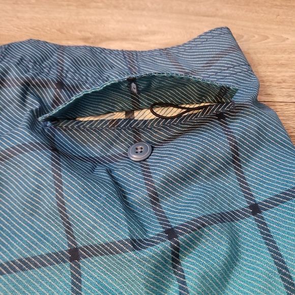 2 Pair Swimtrunks - Picture 6 of 15